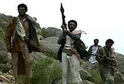 أزمة الحكم في اليمن.. "العسكر" جنوبًا و"الحوثيون" شمالاً