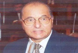 اللجنة الدينية تتهم زقزوق بإهمال أسئلة النواب