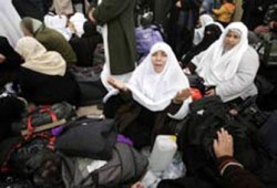 حجاج غزة يناشدون السعودية التدخل لأداء الفريضة