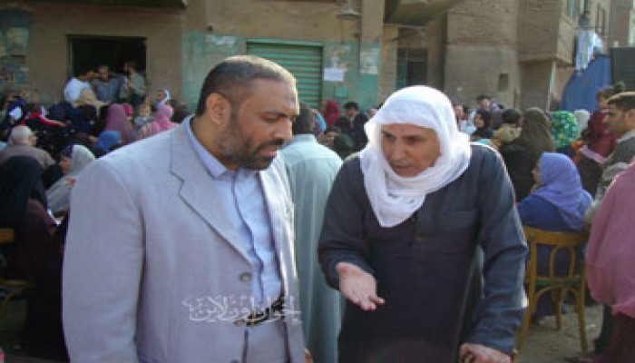 900 أسرة يستفيدون من القافلة الطبية لجمال شحاتة