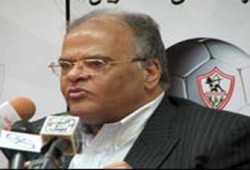 استقالة رئيس نادي الزمالك ردًّا على تعيين لجنة مؤقتة