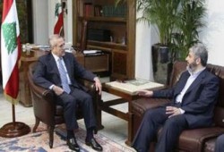 مشعل يختتم زيارته للبنان وحماس تدعو إلى مسيرات حاشدة