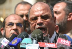 دعوة مبارك وموسى وسرور وأوغلو لدعم قضية د. الدويك