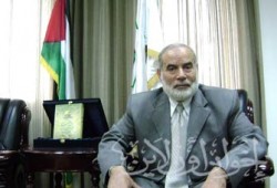 "سفينة الأمل" تبحر إلى غزة وبحر يطالب بفتح معبر رفح