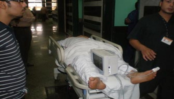 إصابة أحد معتقلي قضية الدكتور البر ونقله إلى المستشفى