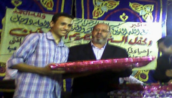 عليوة يكرم المتفوقين ويوزع جوائز مسابقة الإسراء