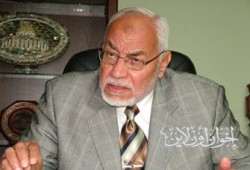 المرشد العام يطالب حماس وفتح بوقف الاتهامات والاعتقالات