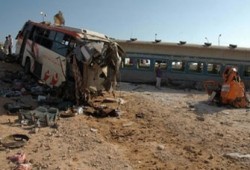 نواب الإخوان يطالبون بإقالة الحكومة بعد حادث مطروح