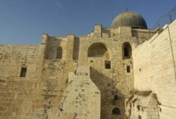 مسئول كبير يطالب باسترداد آثار مصر من الصهاينة!