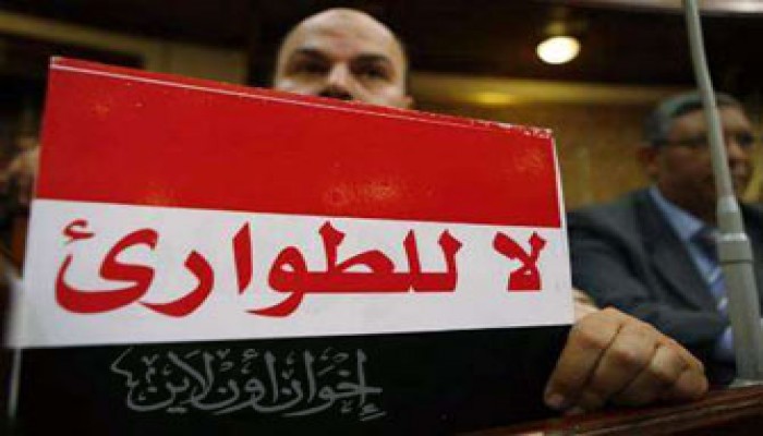 سؤال إلى نظيف يتهمه بخداع الشعب بمدِّ قانون الطوارئ!