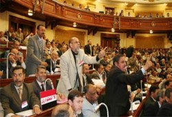 نواب الإخوان والمعارضة والمستقلين يرفضون مدَّ حالة الطوارئ