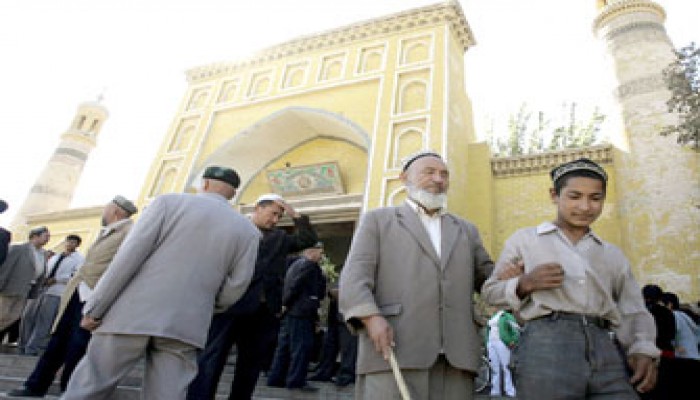 مسلمو "الإيجور".. القمع الصيني والنسيان الدولي