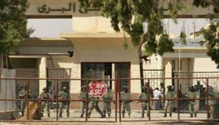 حماس تطالب مصر بفتح المعبر إذا رفض الكيان التهدئة