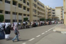 تدهور حالات التسمم بالفيوم ومظاهرة ضد إدارة الجامعة!!