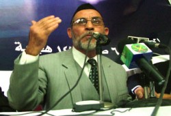 ترحيل د. بديع إلى سجن الفيوم وحبس 11 من 3 محافظات