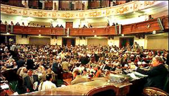 نواب الشعب: الحكومة مسئولة جنائيًّا عن قتلى الخبز