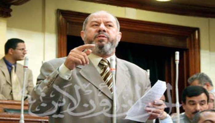 عليوة يطالب بأكشاك مستقلة لتوزيع الخبز بالخانكة