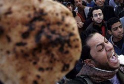 "شهداء الخبز".. عاصفة المجاعة تهب على مصر