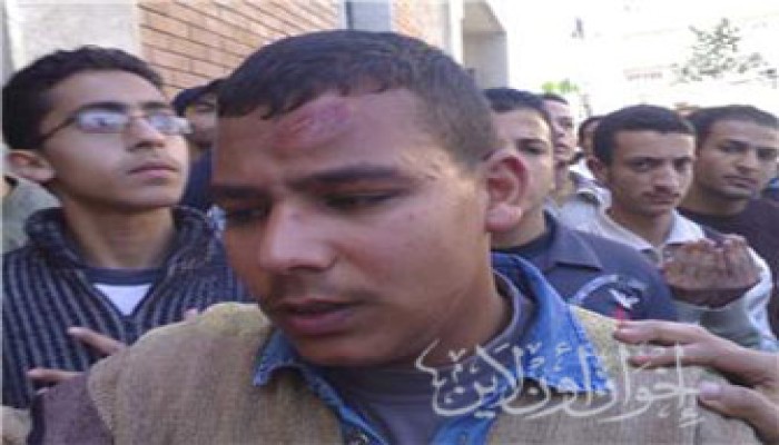 "بلطجية" الأمن يعتدون على الطلاب بجامعة الإسكندرية