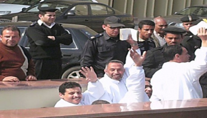 خالد حمزة.. مدافع عن الحرية خلف الأسوار