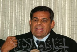 حرمان عبود من حضور الجلسات حتى نهاية الدورة وإحالة العمدة إلى لجنة القيم