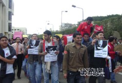 مسيرة لطلاب الإخوان بجامعة القاهرة احتفالاً بفوز مصر بكأس إفريقيا