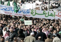 "مهندسون ضد الحراسة" ينضمون لقافلة مساعدة غزة