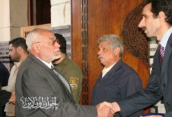 جنازة مهيبة للفقيدين مجدي مهنا ورجاء النقاش توحد مصر!!