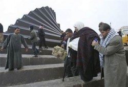 شاحنات إغاثة طبية وغذائية جديدة تصل إلى غزة اليوم