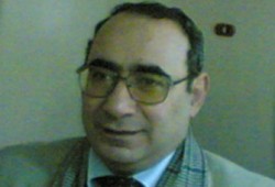 المناضلون في مقاعد العملاء