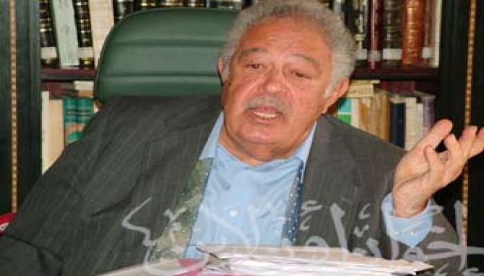 رجائي عطية: المحكمة العسكرية فقدت المشروعية والدفاع ديكور!!