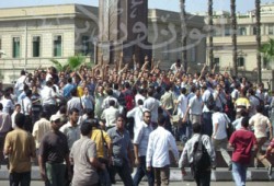 التمسك بالأخلاق ورفض "أنابوليس".. تهمتان جديدتان لطلاب جامعة القاهرة!!