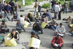 اعتصام وإضراب عن الطعام للمستبعدين من المدينة الجامعية بالقاهرة