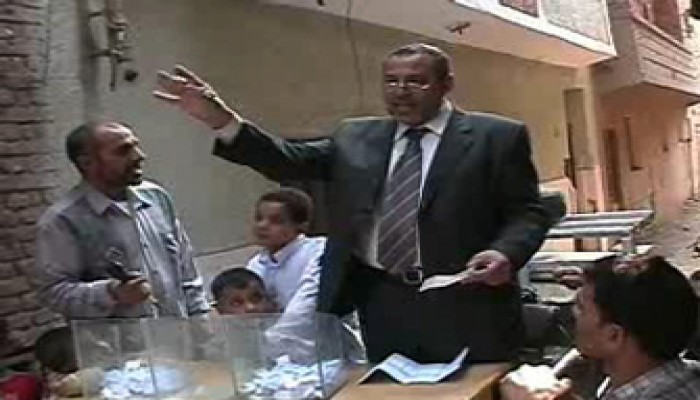 محسن راضي يجري قرعة علنية على 10 تأشيرات للحج