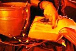 كيف أقنع أهلي بالابتعاد عن الدجالين؟!