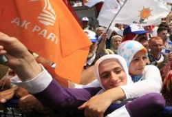 فوز العدالة بالانتخابات التركية.. الصراع السياسي مستمر