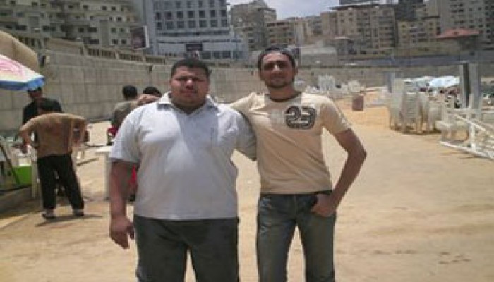 الإفراج عن المدوِّن معتز عادل واعتقال الجيزاوي