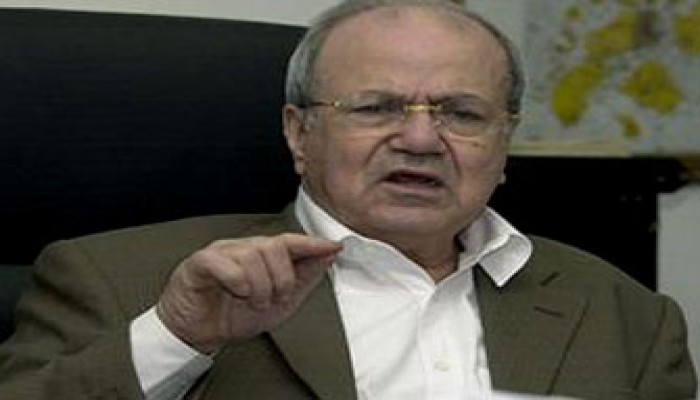 فاروق القدومي: أبو مازن تحركه أيدي الفاسدين