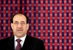 المالكي يحاول "رتق" الأزمة السياسية والعنف يحصد أرواح العشرات