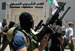 هل تشهد فتح "انشطارًا" داخليًّا؟