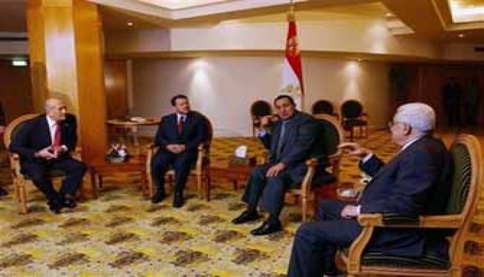 خبراء: قمة شرم بالونة سياسية وفرقعات إعلامية