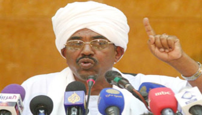 البشير: إثارة قضية دارفور تأتي لتغطية الفشل الأمريكي بالمنطقة