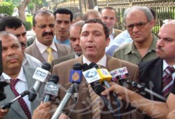حمود يهدد باللجوء للمنظمات الدولية والحكومة تُقدِّم اعتذارات ضمنية