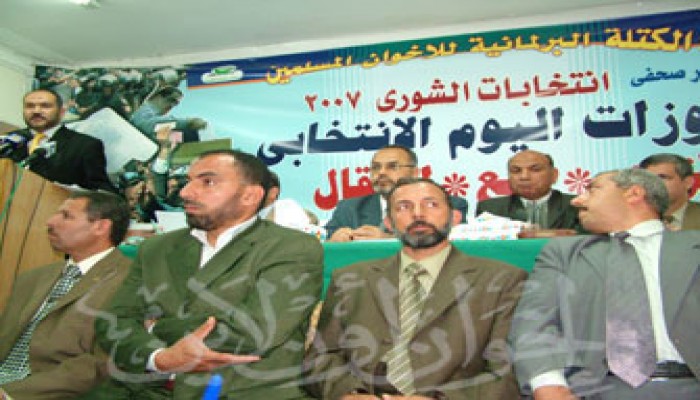 مرشحو الإخوان يصفون انتخابات الشورى بالعودة لعقود التزوير السوداء
