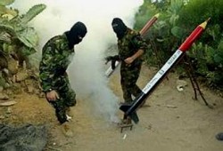 "القسام" تطلق 60 قذيفة على الكيان الصهيوني والهدوء يعود إلى غزة