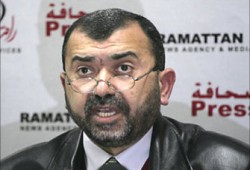 هنية يقبل استقالة وزير الداخلية الفلسطيني ويتولى المنصب مؤقتًا