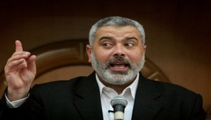 هنية يحذر من انهيار السلطة بسبب استمرار الحصار والمقاومة تهدد بالتصعيد