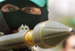 المقاومة الفلسطينية تتصدى لتوغلات صهيونية وأولمرت يهدد باجتياح غزة