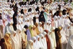 أولويات المرأة المسلمة بين البيت والدعوة