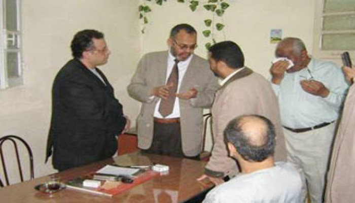 195 مريضًا يستفيدون من القافلة الطبية للعيون التي نظمها الحسيني